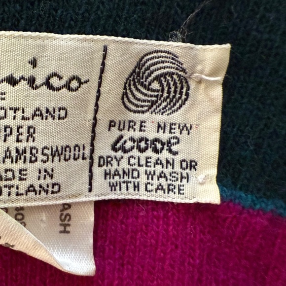 Hawico of Scotland Lambswool Striped Scarf 🇬🇧 – Magenta & Teal Double-Sided - Picture 9 of 13